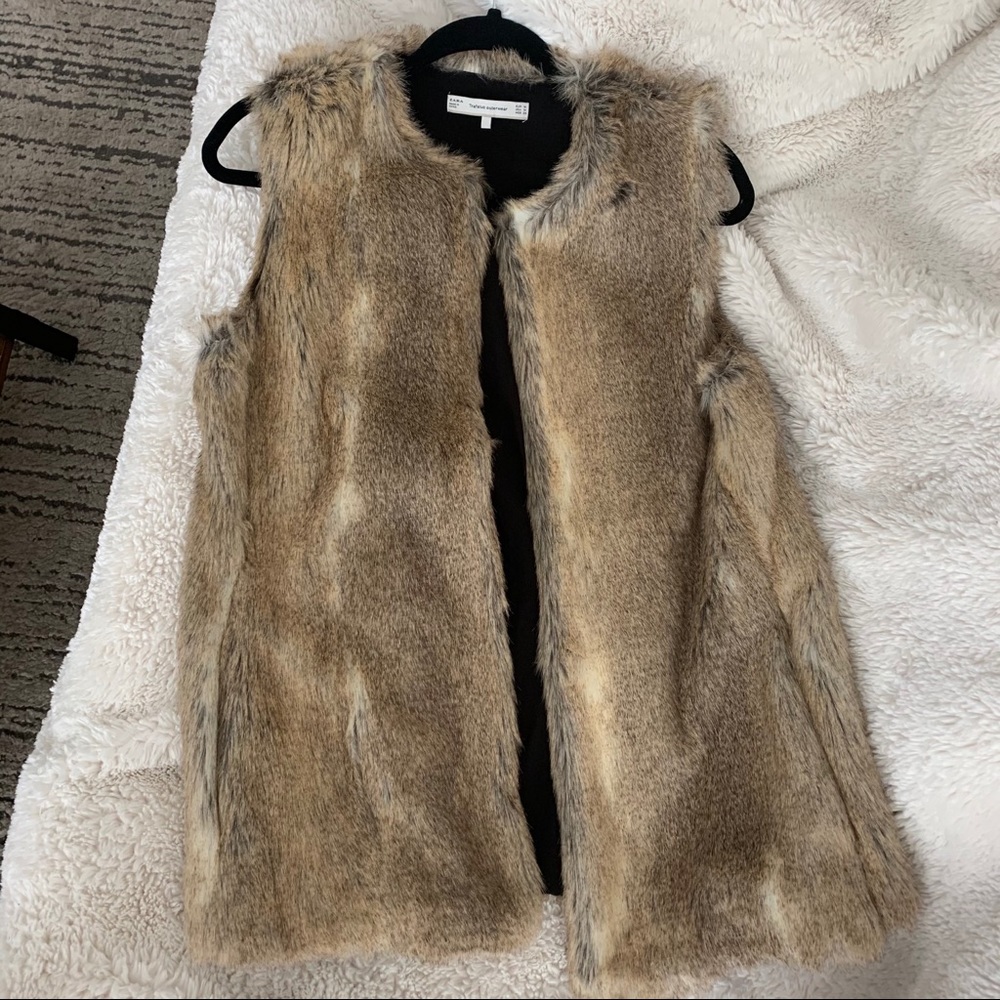 Zara Trafaluc Outerwear - Faux Fur Vest w Pockets
